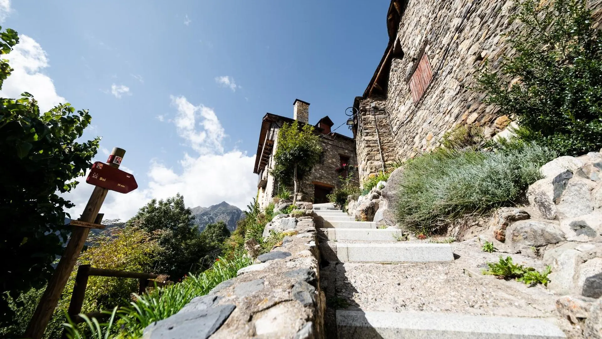 Apartaments Ca De Badia Apartment Taull Spain