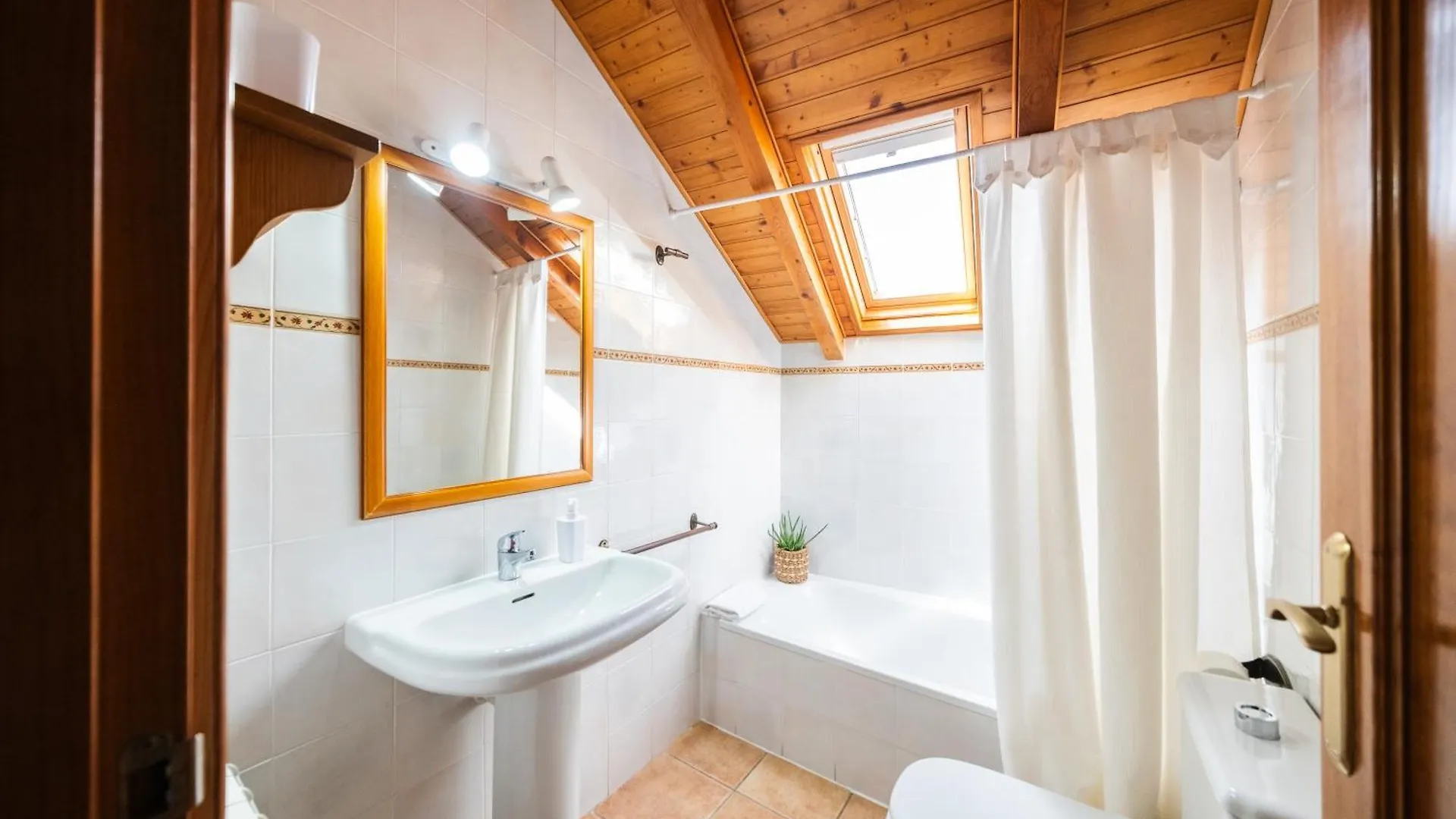 Apartaments Ca De Badia Apartment Taull Spain